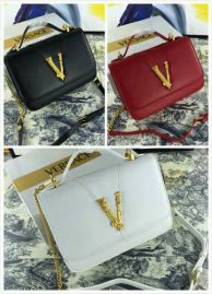 Picture of Versace Lady Handbags _SKUfw82753975fw